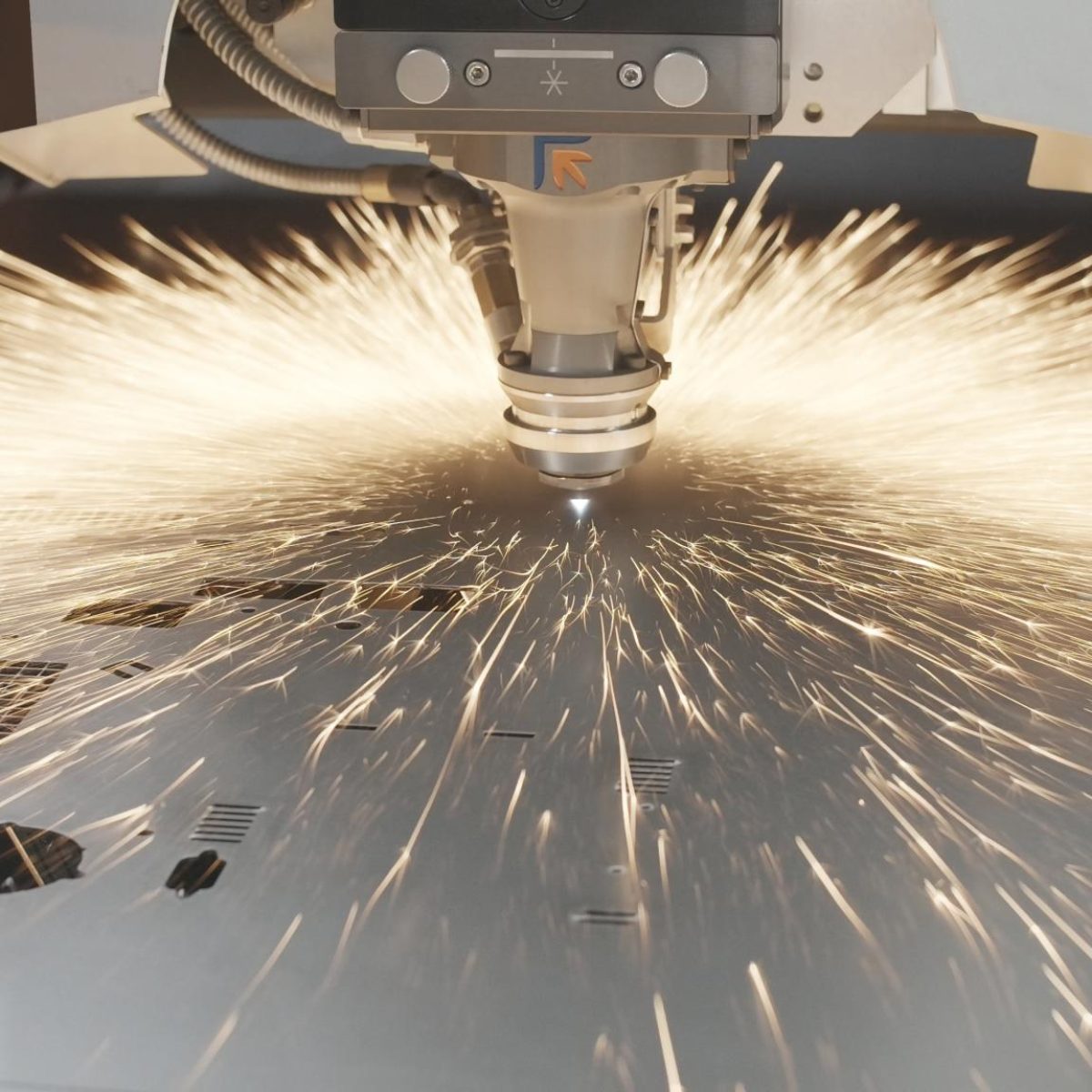 Laser_Genius_Plus_cutting_03